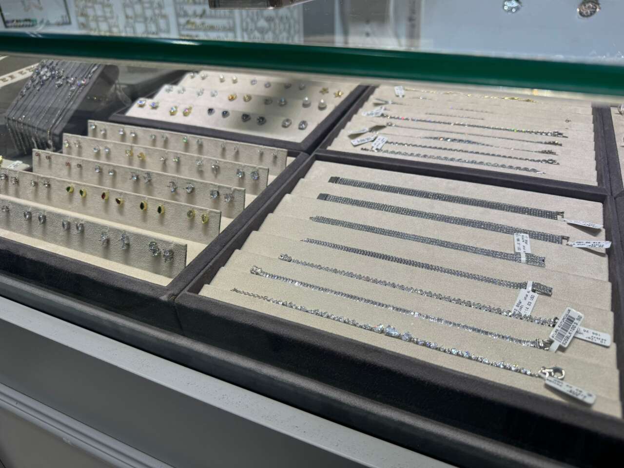 Menteşe'de 14 Şubat’ta Gümüşe İlgi: Ürünler 1.000 TL’den Başlayıp 160 Bin TL’ye Çıkıyor 16